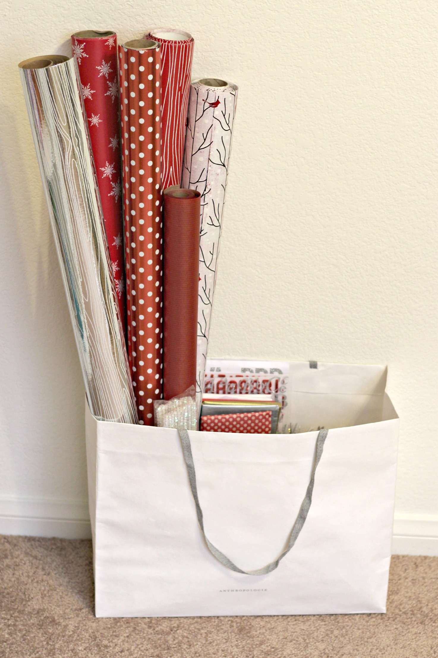 Gift Wrapping Made Easy Organize and Decorate Everything