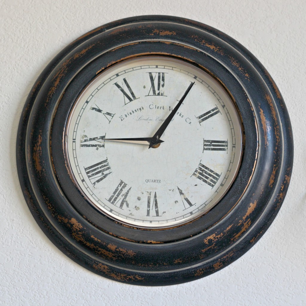 hall-cabinet-gallery-wall-clock