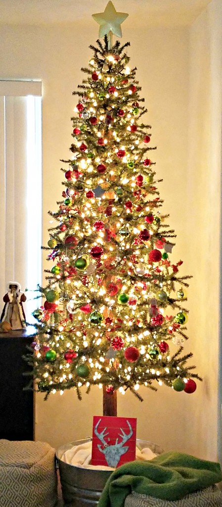 holiday-home-tour-christmas-tree