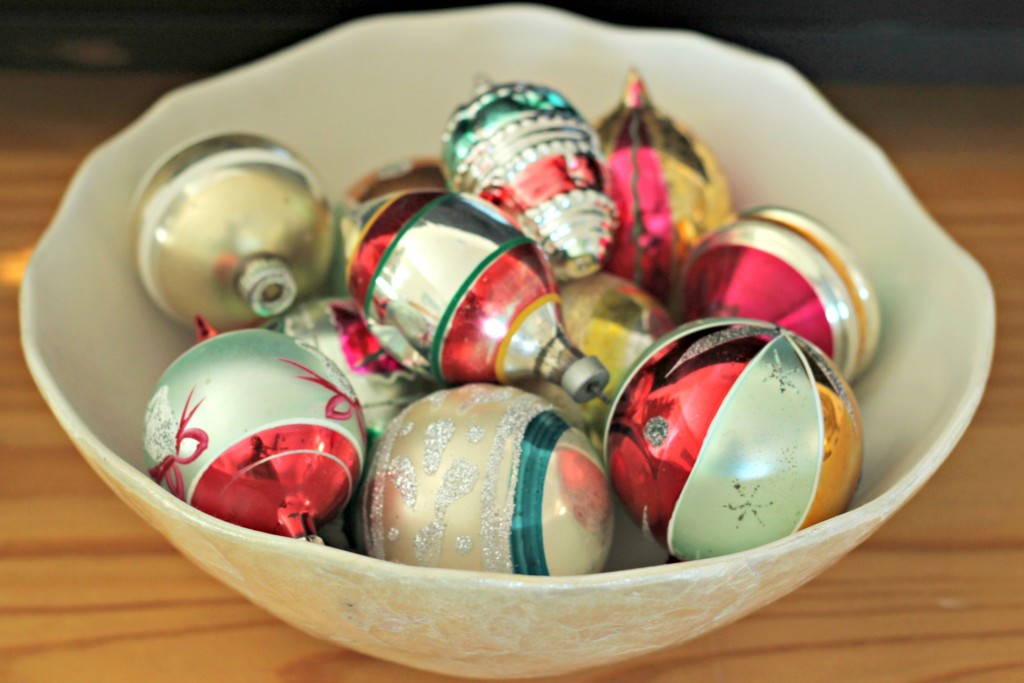 bowl-of-ornaments