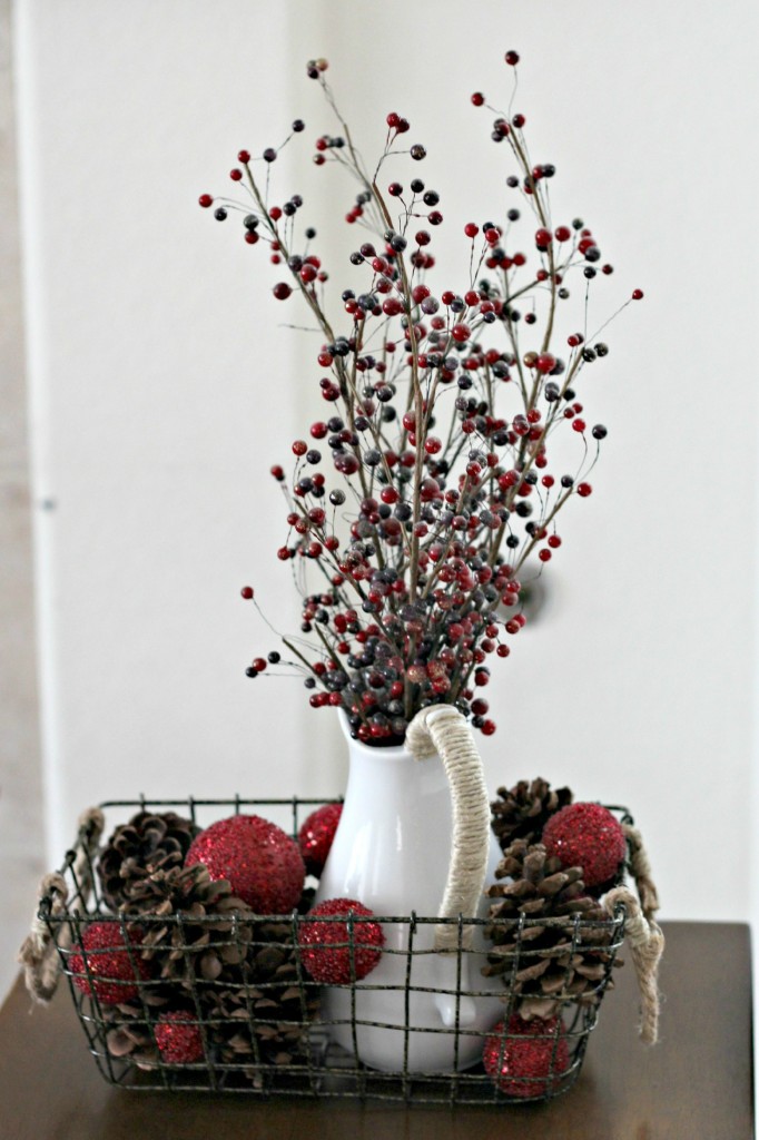 thrifty-christmas-decorating-pitcher-and-basket