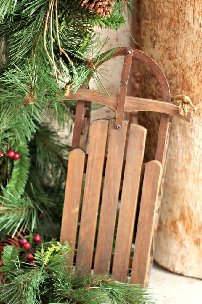 welcome-christmas-front-porch-sled