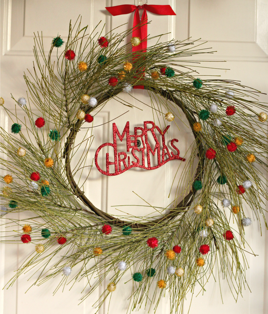 welcome-christmas-front-porch-wreath