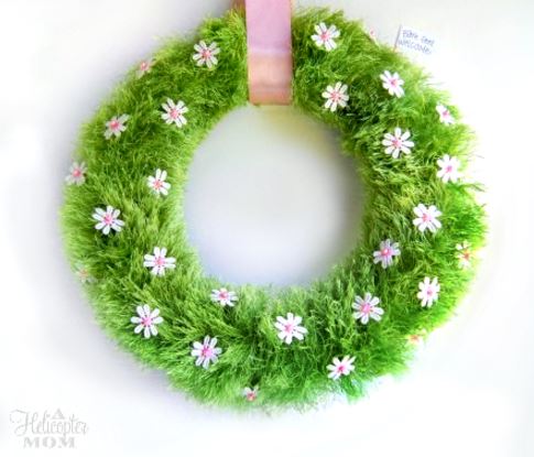 Spring Wreath Grass and Flowers