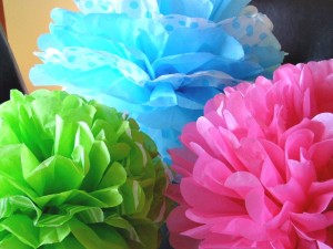 tissue paper pom pom flowers
