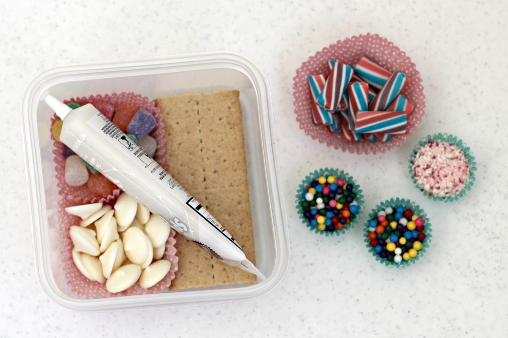 Christmas Kit Gingerbread House