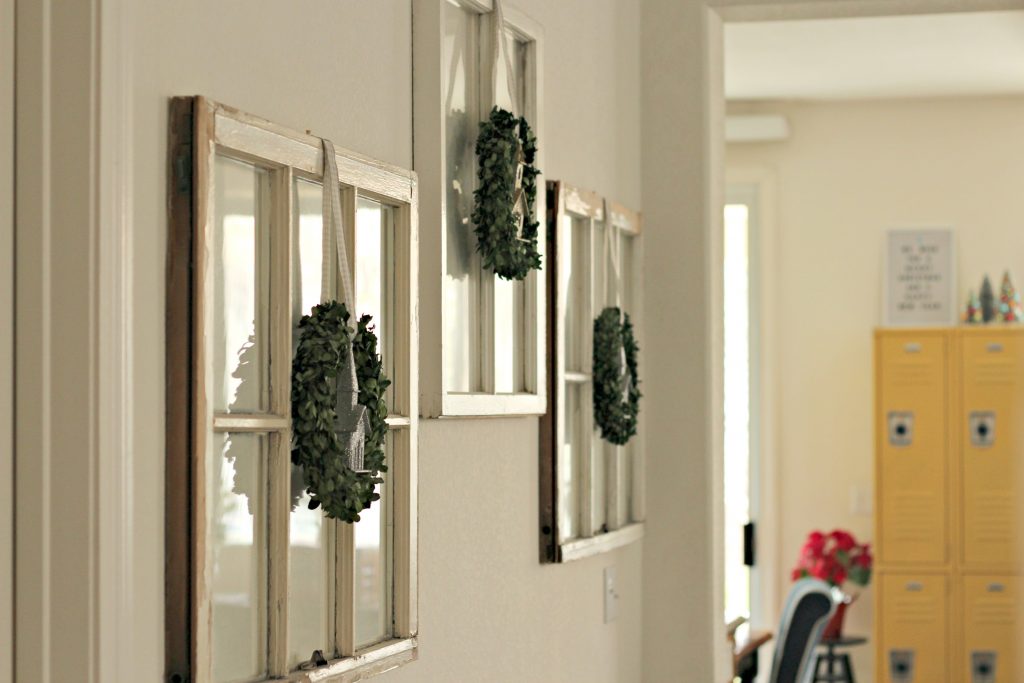 Christmas livingroom windows