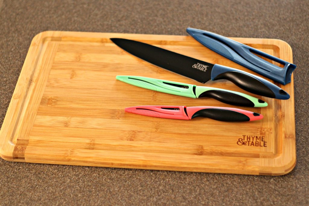 Thyme and Table knives and cutting boards