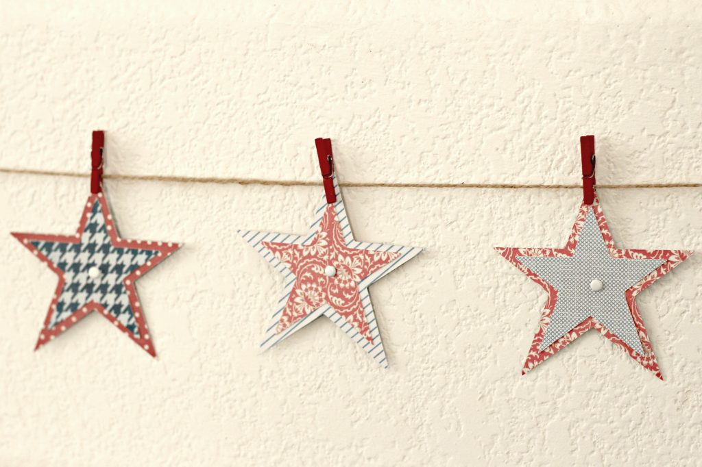 Red White and Blue Mantel paper star garland
