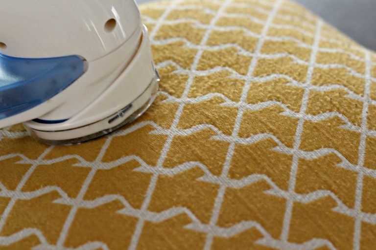 Remove Pilling from Fabrics 31 Days of Organizing and Cleaning Hacks