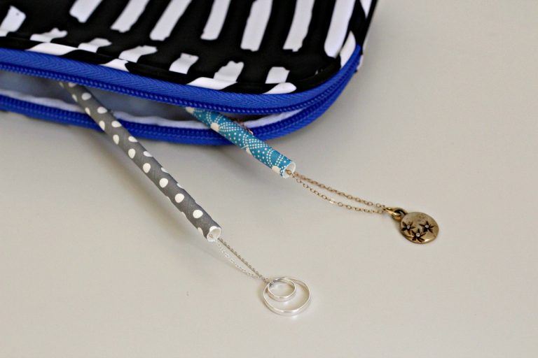 Tangle Free Necklaces during Travel - 31 Days of Organizing and ...
