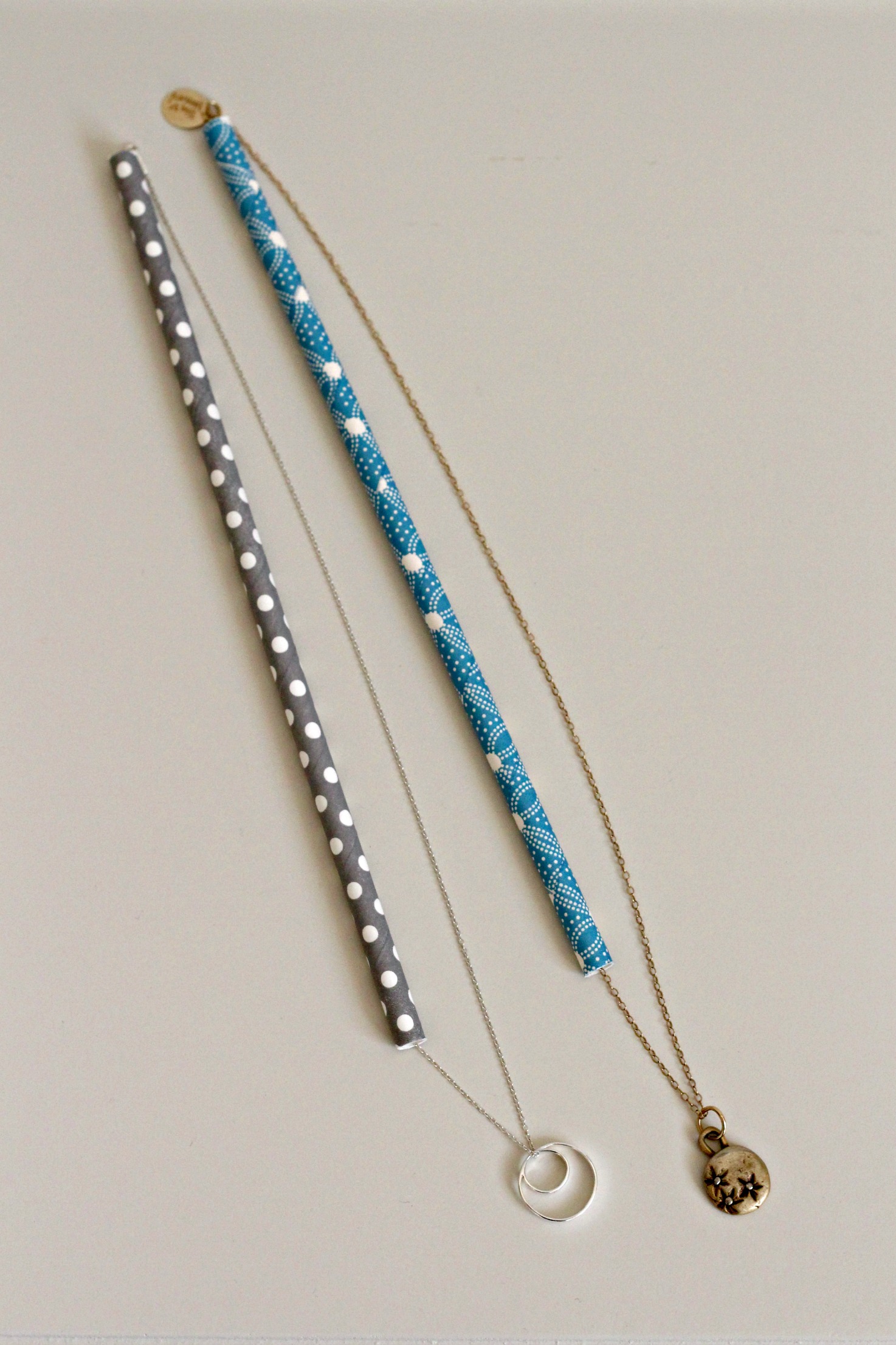 Tangle Free Necklaces during Travel 31 Days of Organizing and