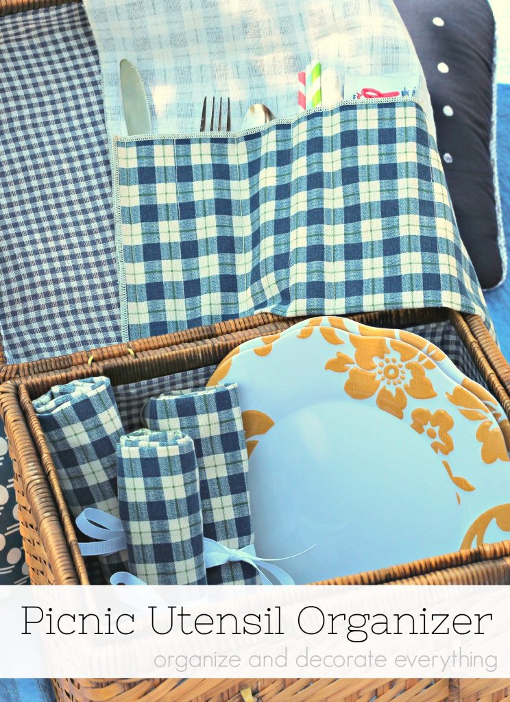 picnic utensil organizer made from a cloth napkin