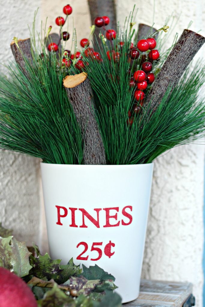 Pine and Berry planter pot