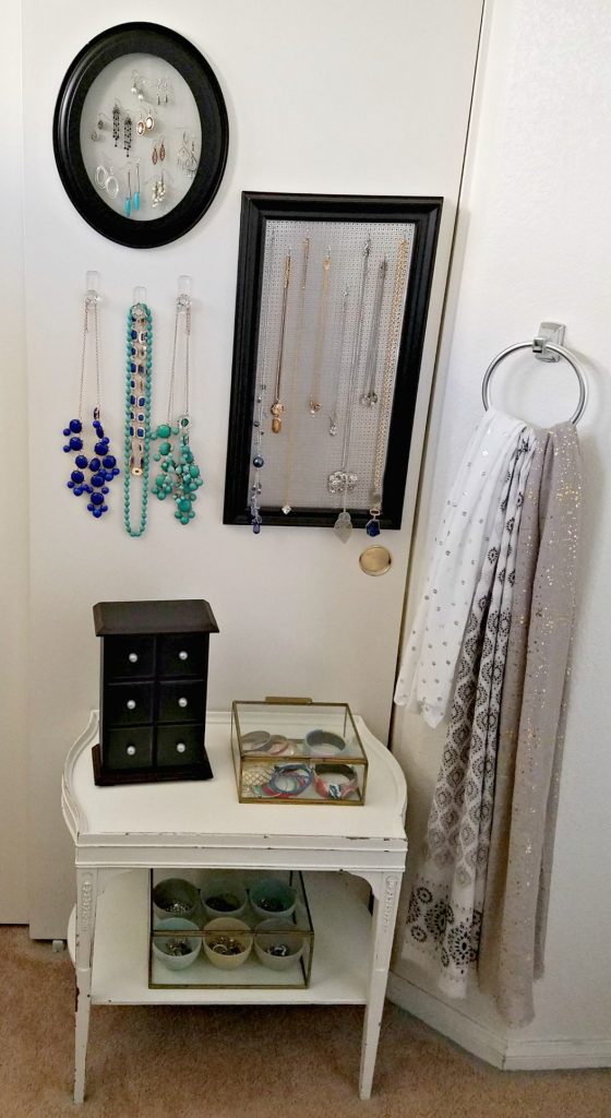 Bathroom Update jewelry organizing