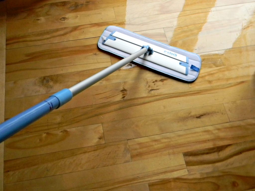 Mop Hardwood and Tile Floors