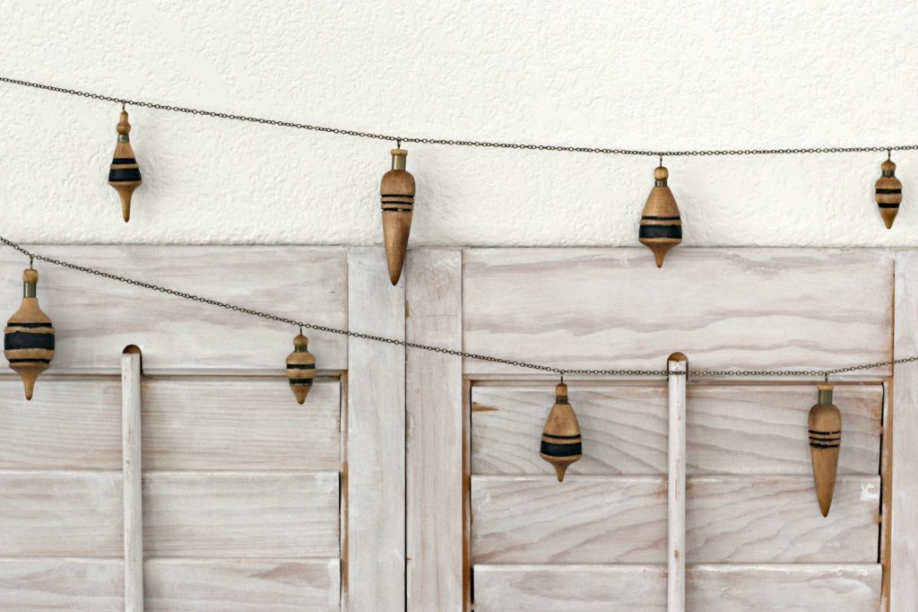 Casual Summer Mantel garland