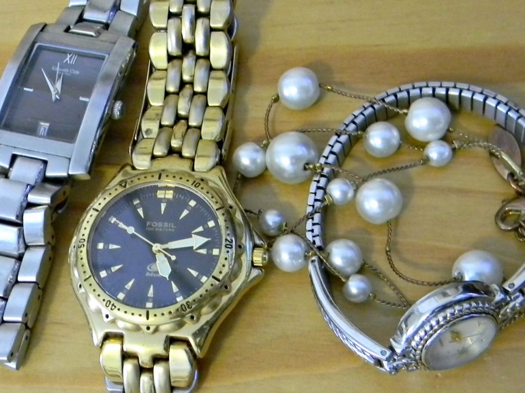 February decluttering jewelry