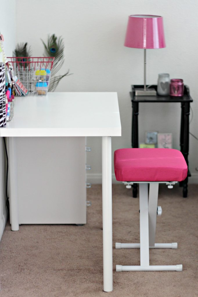 May decluttering kids desk