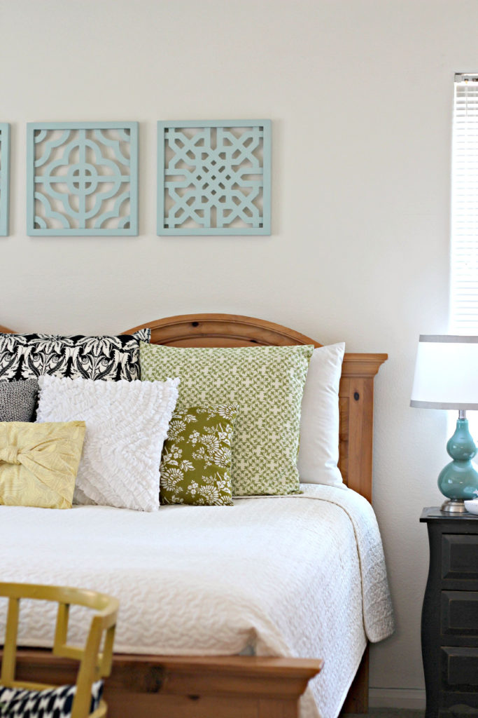 make bed home look cluttered
