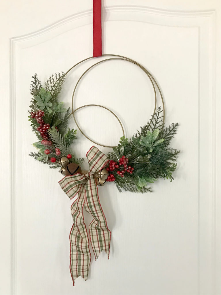 Christmas wire hoop wreath 3
